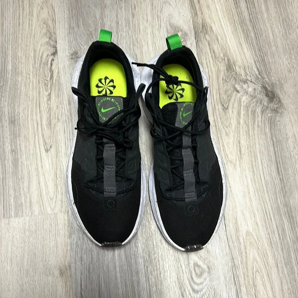 Nike Black and Neon Green Athletic Shoes